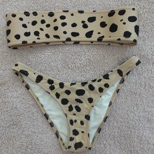 Triangl cheetah print bikini